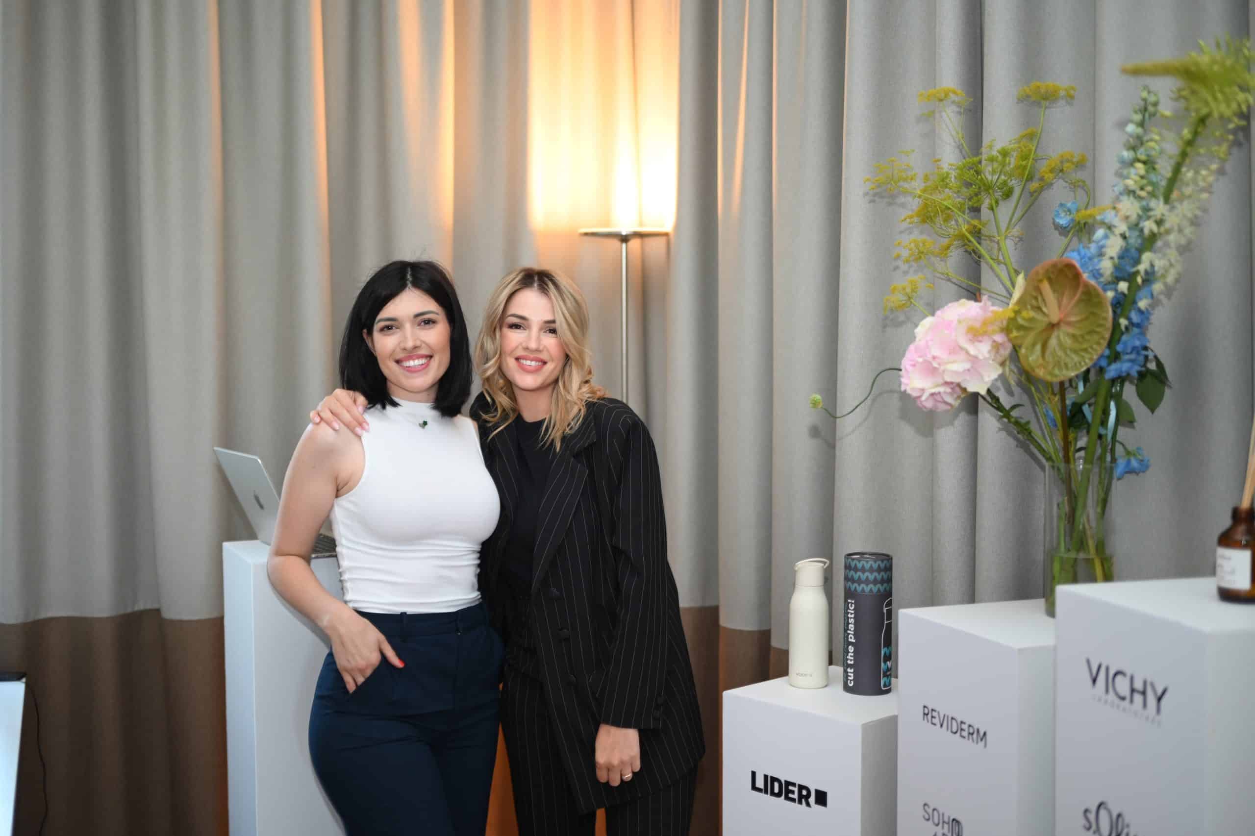 Patricija Topić and Astrid Čada, organisers of the AI boutique event, in front of the partner plinths